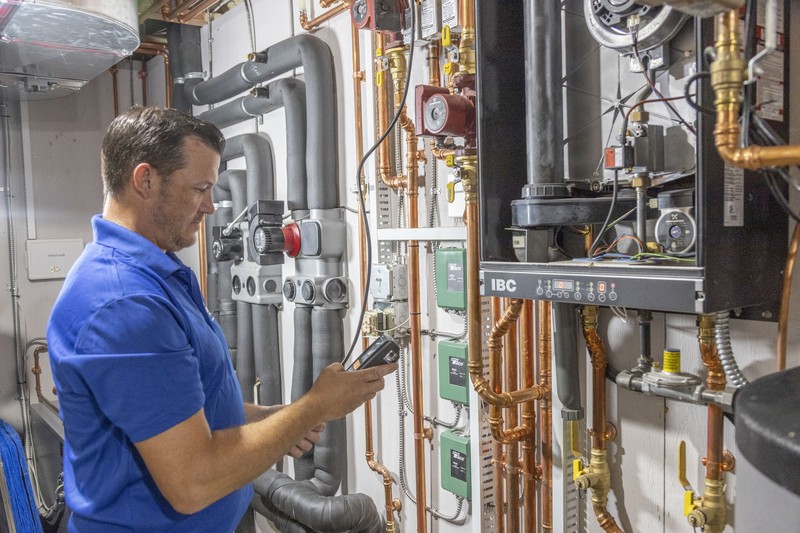 How to Choose the Right HVAC Contractor for Your Home