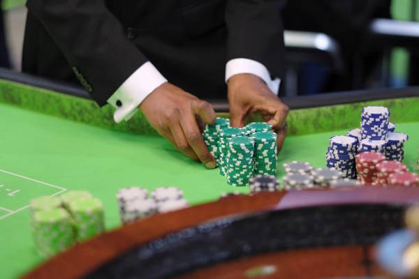 How Promotions Influence Player Choices Among best online casino sites Singapore